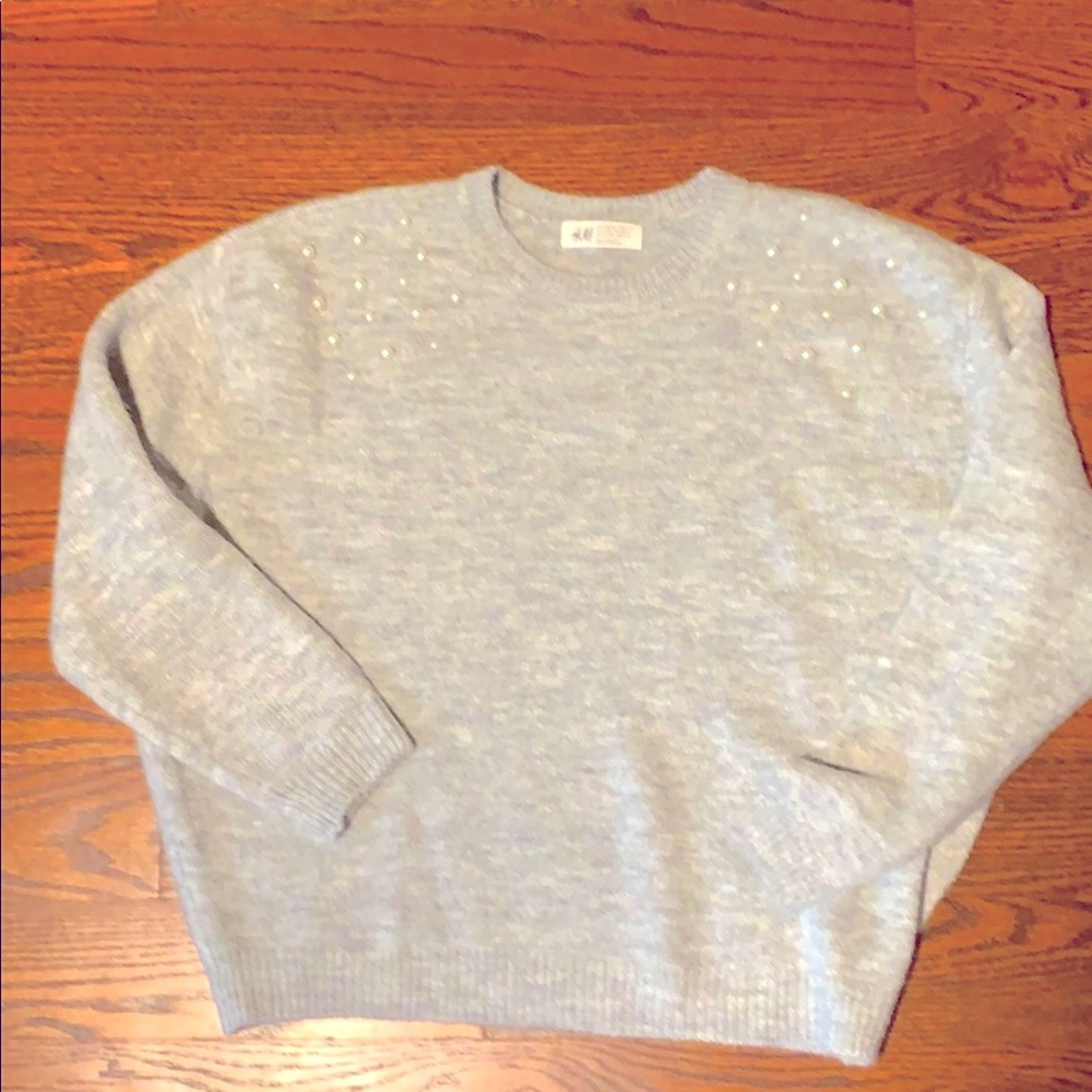 H&M Pearled sweater